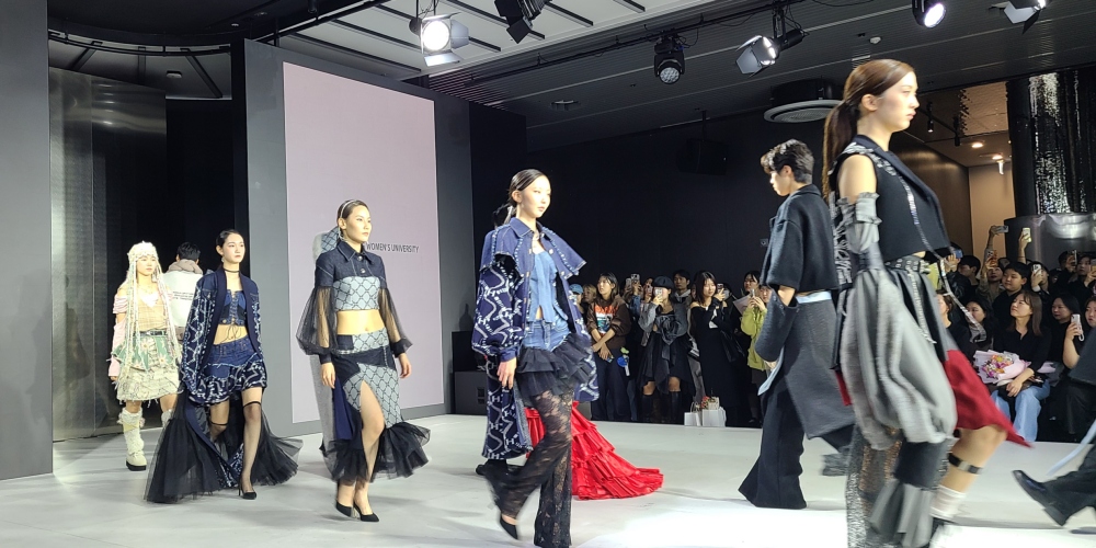 卒業制作のファッションショー